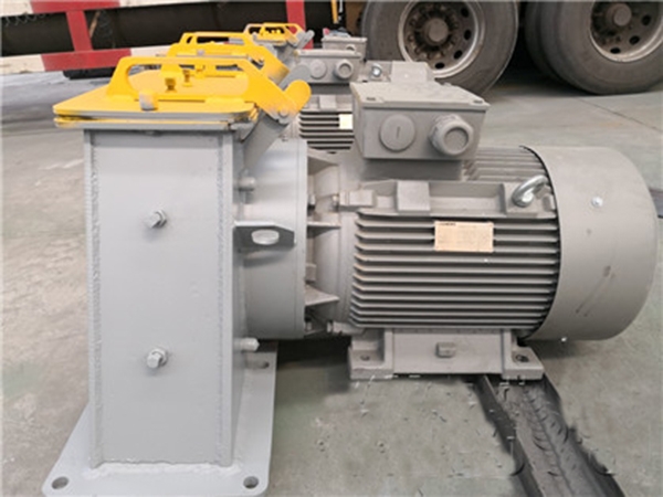 關于拋丸機配件耐磨件